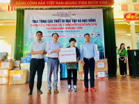 Nhà xuất bản Công Thương tổ chức chương trình thiện nguyện tại Phú Thọ
