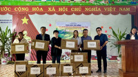 Nhà xuất bản Công Thương tổ chức hoạt động thiện nguyện tại Hà Giang