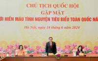 Chủ tịch Quốc hội Trần Thanh Mẫn gặp mặt người hiến máu tình nguyện tiêu biểu toàn quốc