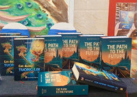 Lan tỏa tri thức Việt ra thế giới từ phiên bản tiếng Anh ‘Con đường tương lai’