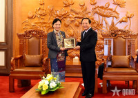 Trưởng ban Tuyên giáo và Dân vận Trung ương Trịnh Văn Quyết tiếp Đoàn đại biểu Ủy ban Trung ương Mặt trận Lào xây dựng đất nước