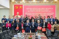 Đoàn phóng viên nước ngoài đưa tin về Đại hội XIV thăm và làm việc tại Báo Nhân Dân