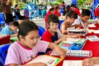 Nô nức Ngày hội Sách và Văn hóa đọc ở Đường sách Thủ Đức