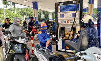 Ngày đầu tiên chỉ bán xăng E10 và E5: Người dân đánh giá khả quan