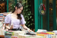 Tại sao 'mua sách về để đấy' lại khiến chúng ta vui?