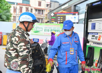 Từ ý kiến đại biểu Quốc hội tới nỗ lực của ngành Công Thương - Bài 1: Vì sao xăng dầu vững nguồn cung, giá thấp hơn thế giới và tiếp tục giảm?