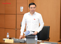 Bộ trưởng Lê Mạnh Hùng làm rõ một số vấn đề lớn của các dự án luật trong lĩnh vực Công Thương