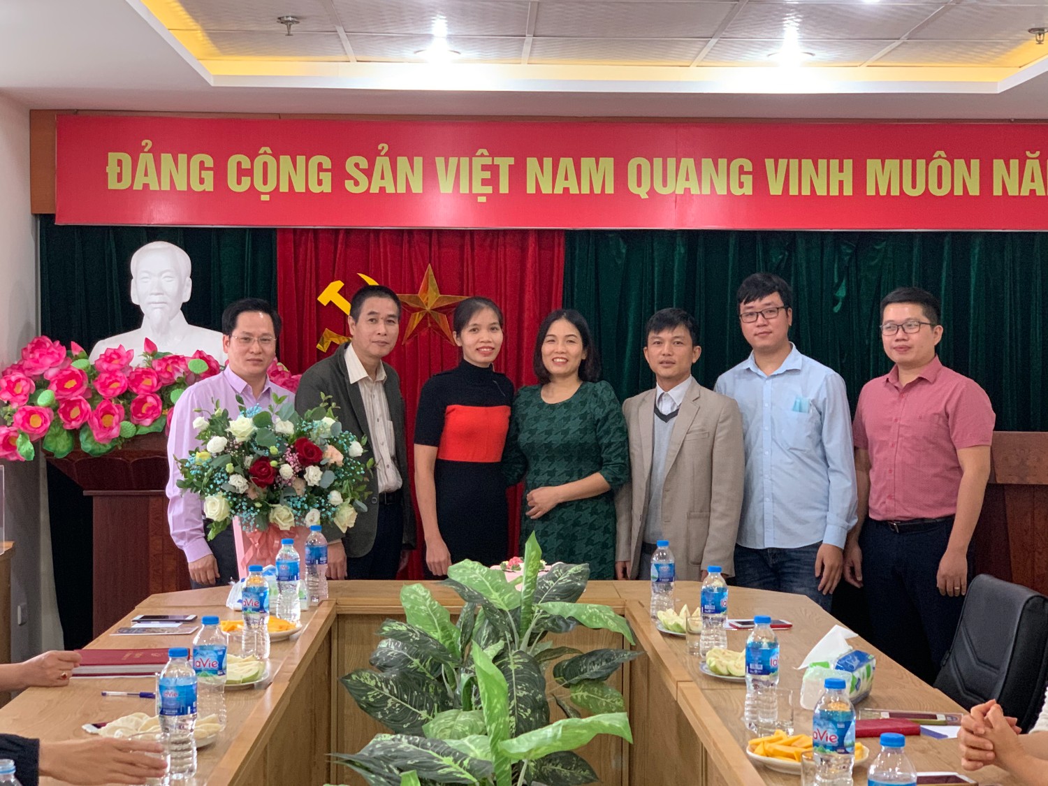 Hoạt đông kỷ niệm ngày 20/10/2020 và quyên góp ủng hộ đồng bào miền Trung chịu ảnh hưởng của lũ lụt của Nhà Xuất bản Công Thương