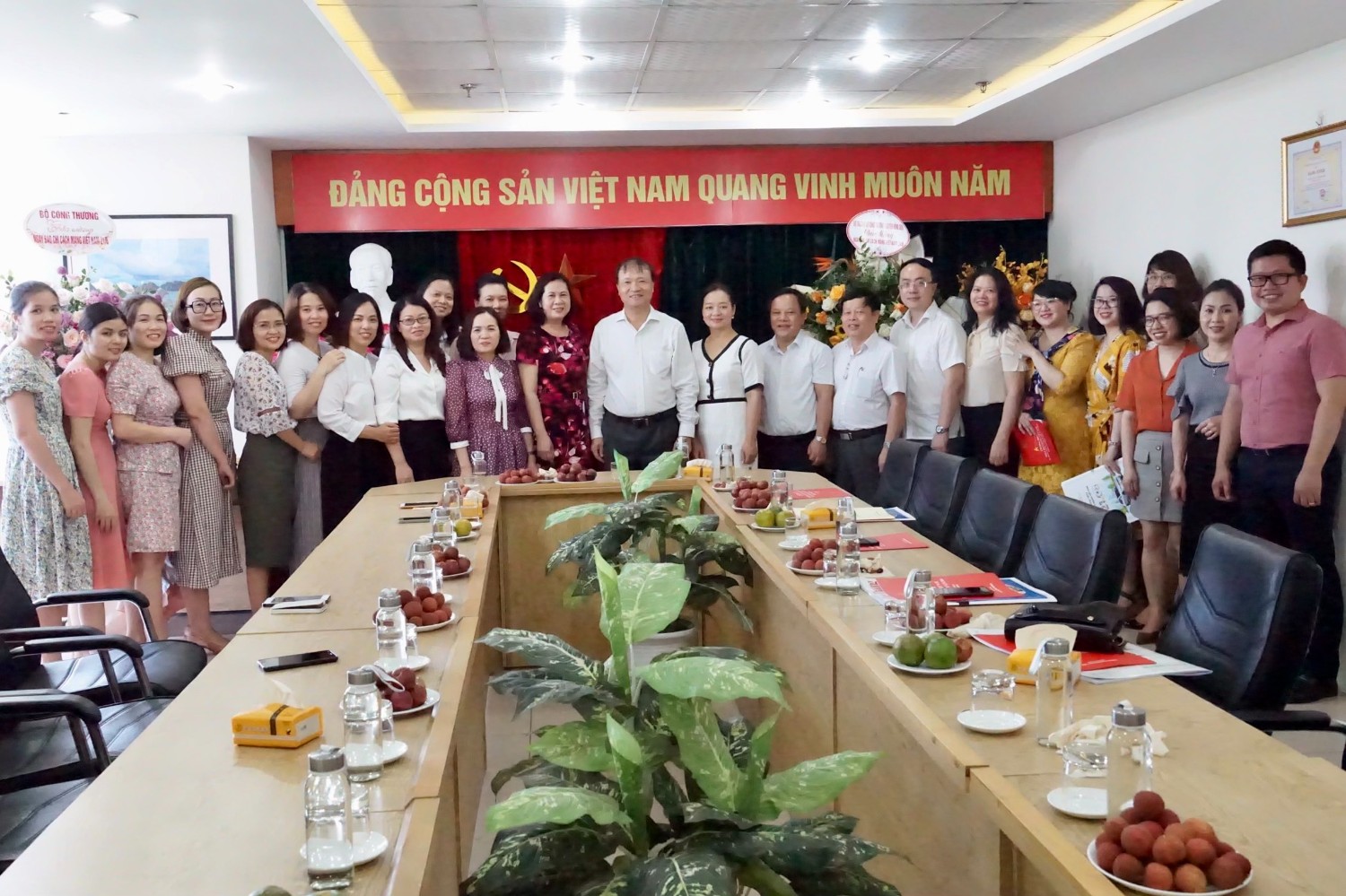 Thứ trưởng Đỗ Thắng Hải gặp gỡ CBCNV Nhà xuất bản công thương nhân ngày Báo chí Cách mạng Việt Nam 21/6/2022