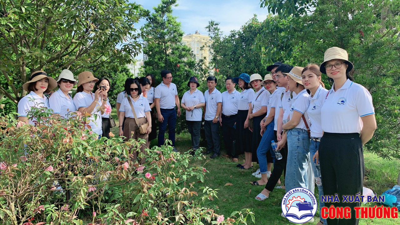 Ảnh hoạt động tại Cô tô Quảng Ninh