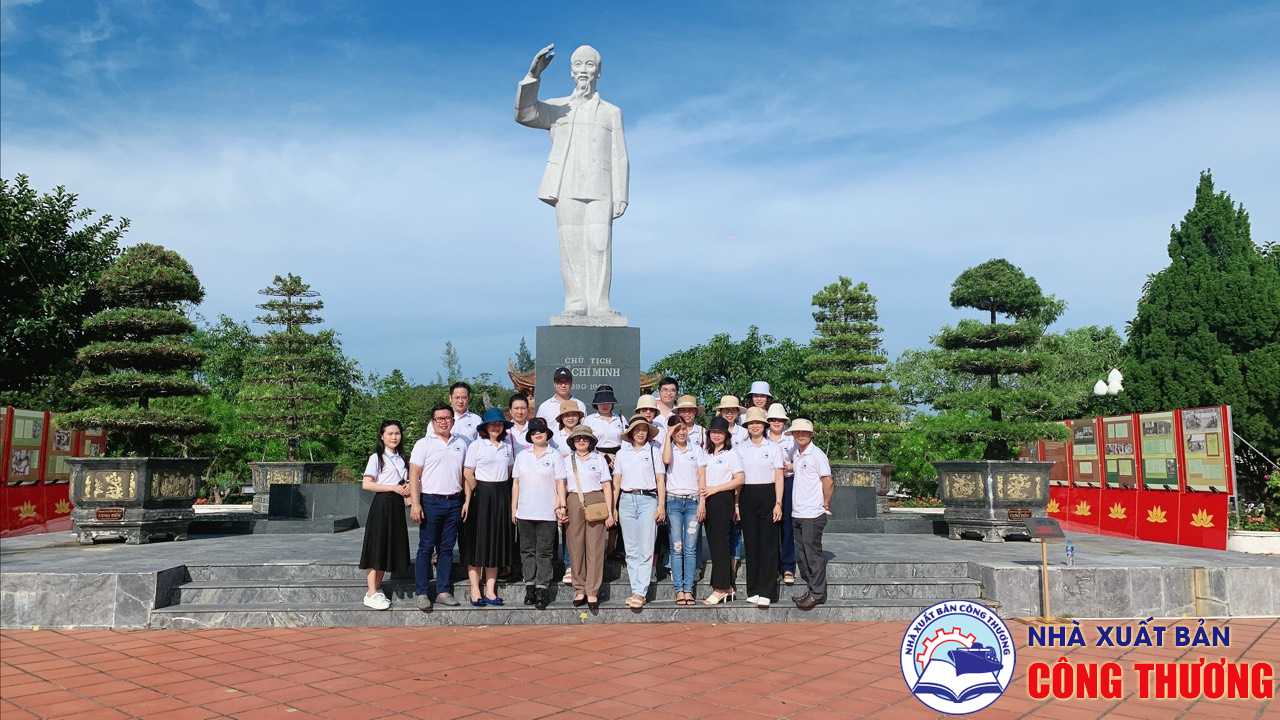 Ảnh hoạt động tại Cô tô Quảng Ninh