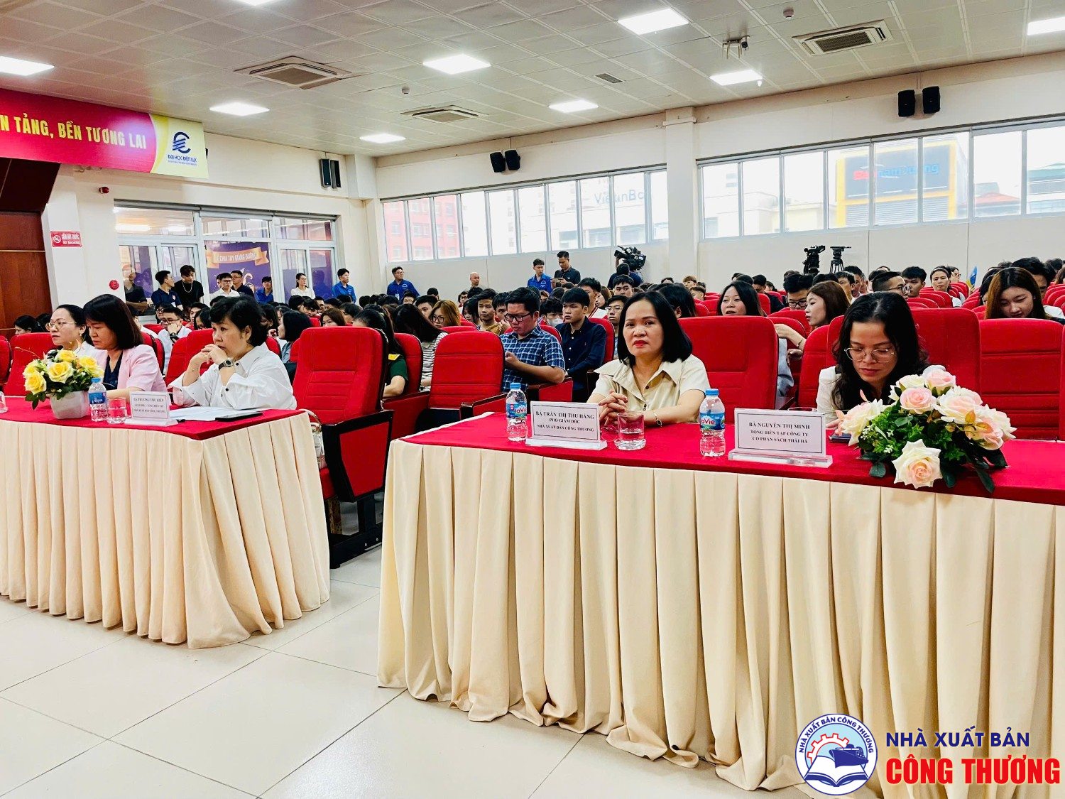 Talkshow: Upgrade Sự nghiệp 4.0 ngày 14/08/2025, phối hợp cùng Trường ĐH Điện lực và Sài Gòn Book