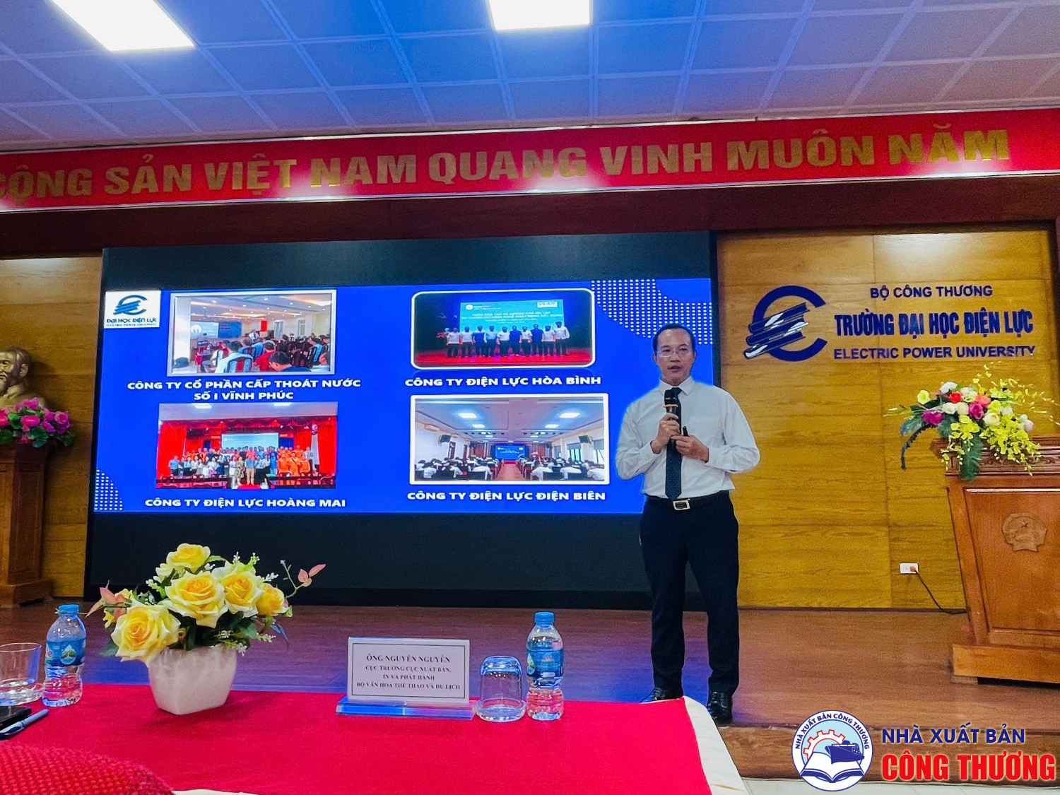 Talkshow: Upgrade Sự nghiệp 4.0 ngày 14/08/2025, phối hợp cùng Trường ĐH Điện lực và Sài Gòn Book