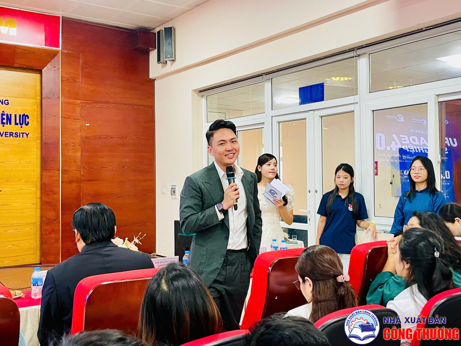 Talkshow: Upgrade Sự nghiệp 4.0 ngày 14/08/2025, phối hợp cùng Trường ĐH Điện lực và Sài Gòn Book