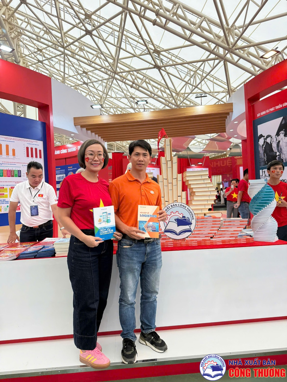 Nhà Xuất bản Công Thương tham gia Triển lãm "80 năm Hành trình Độc lập - Tự do - Hạnh phúc" tại Trung tâm Triển lãm Quốc gia, Đông Anh, Hà Nội