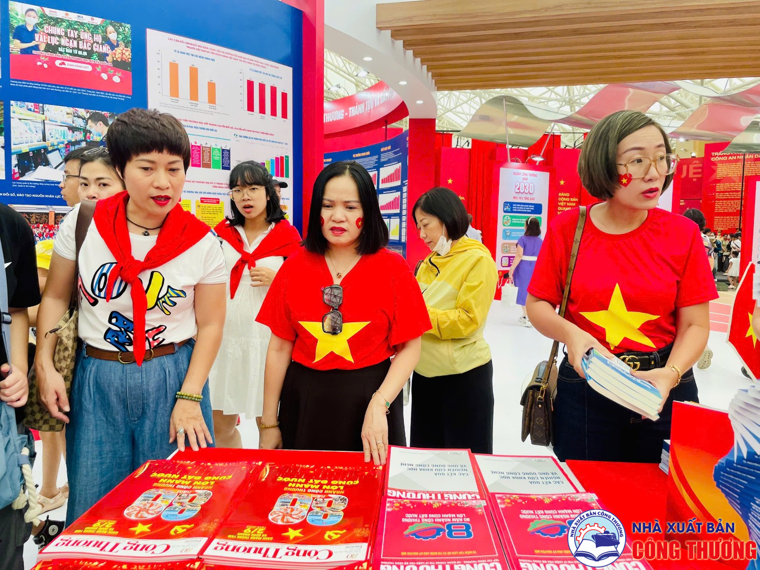 Nhà Xuất bản Công Thương tham gia Triển lãm "80 năm Hành trình Độc lập - Tự do - Hạnh phúc" tại Trung tâm Triển lãm Quốc gia, Đông Anh, Hà Nội