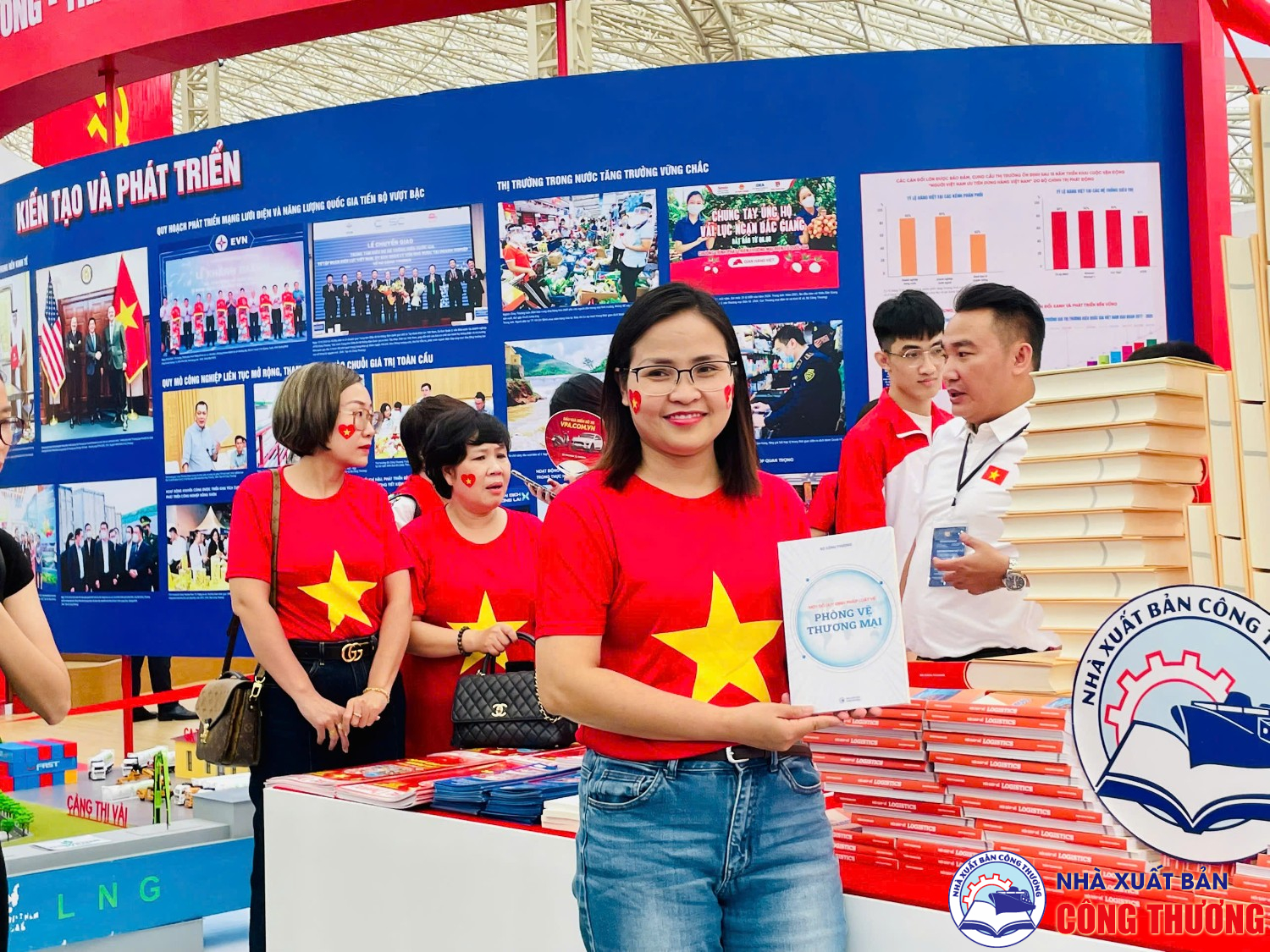 Nhà Xuất bản Công Thương tham gia Triển lãm "80 năm Hành trình Độc lập - Tự do - Hạnh phúc" tại Trung tâm Triển lãm Quốc gia, Đông Anh, Hà Nội