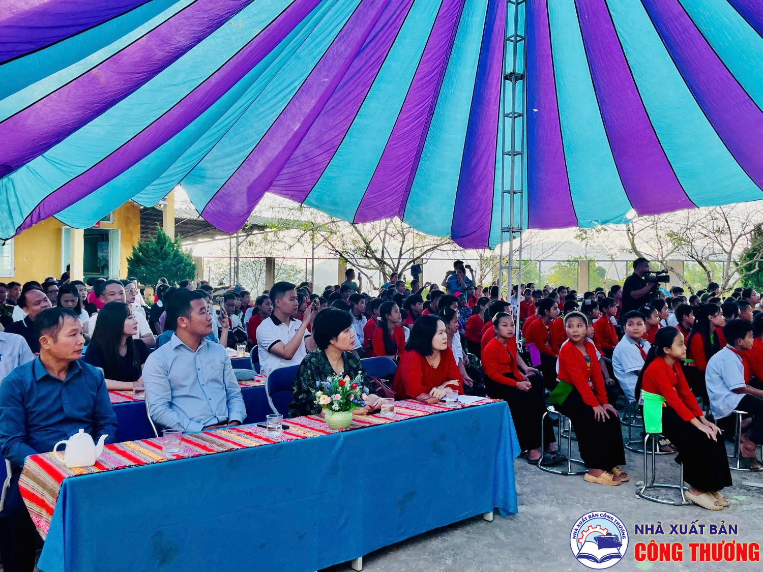 Nhà xuất bản Công thương tổ chức chương trình thiện nguyện tại Phú Thọ