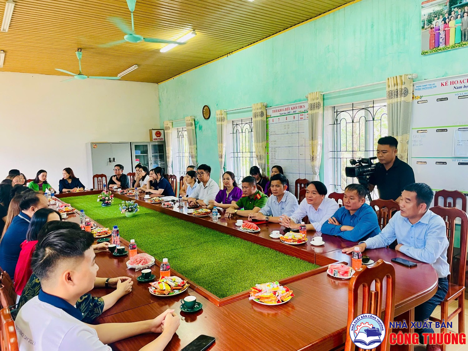 Nhà xuất bản Công thương tổ chức chương trình thiện nguyện tại Phú Thọ