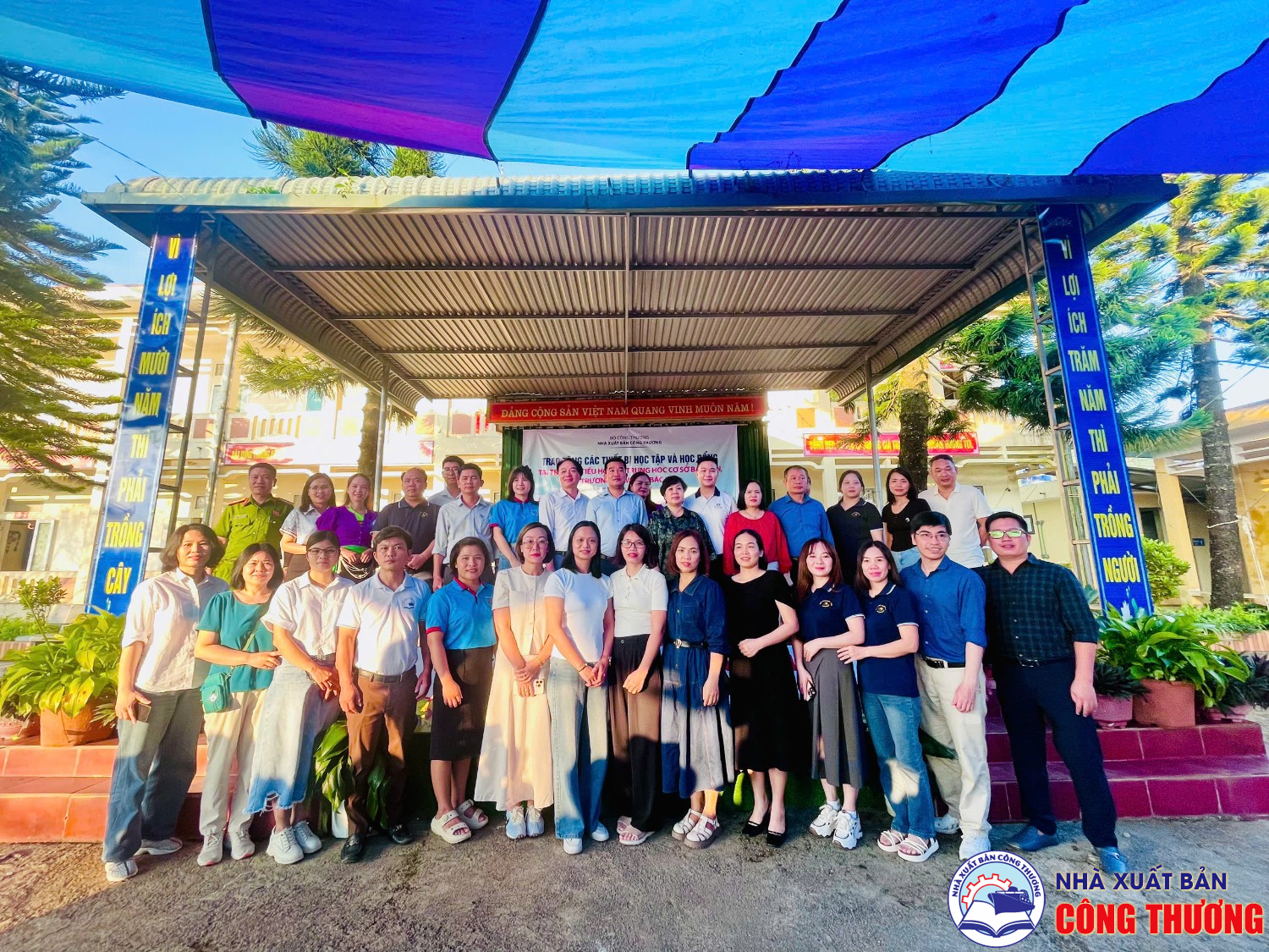 Nhà xuất bản Công thương tổ chức chương trình thiện nguyện tại Phú Thọ