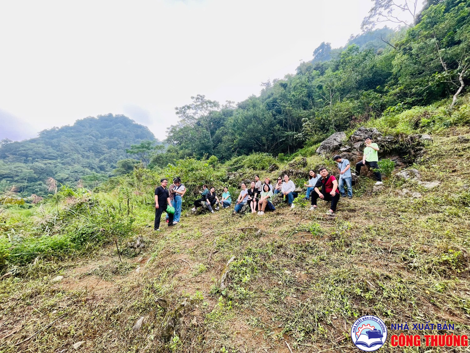 Nhà xuất bản Công thương tổ chức chương trình thiện nguyện tại Phú Thọ