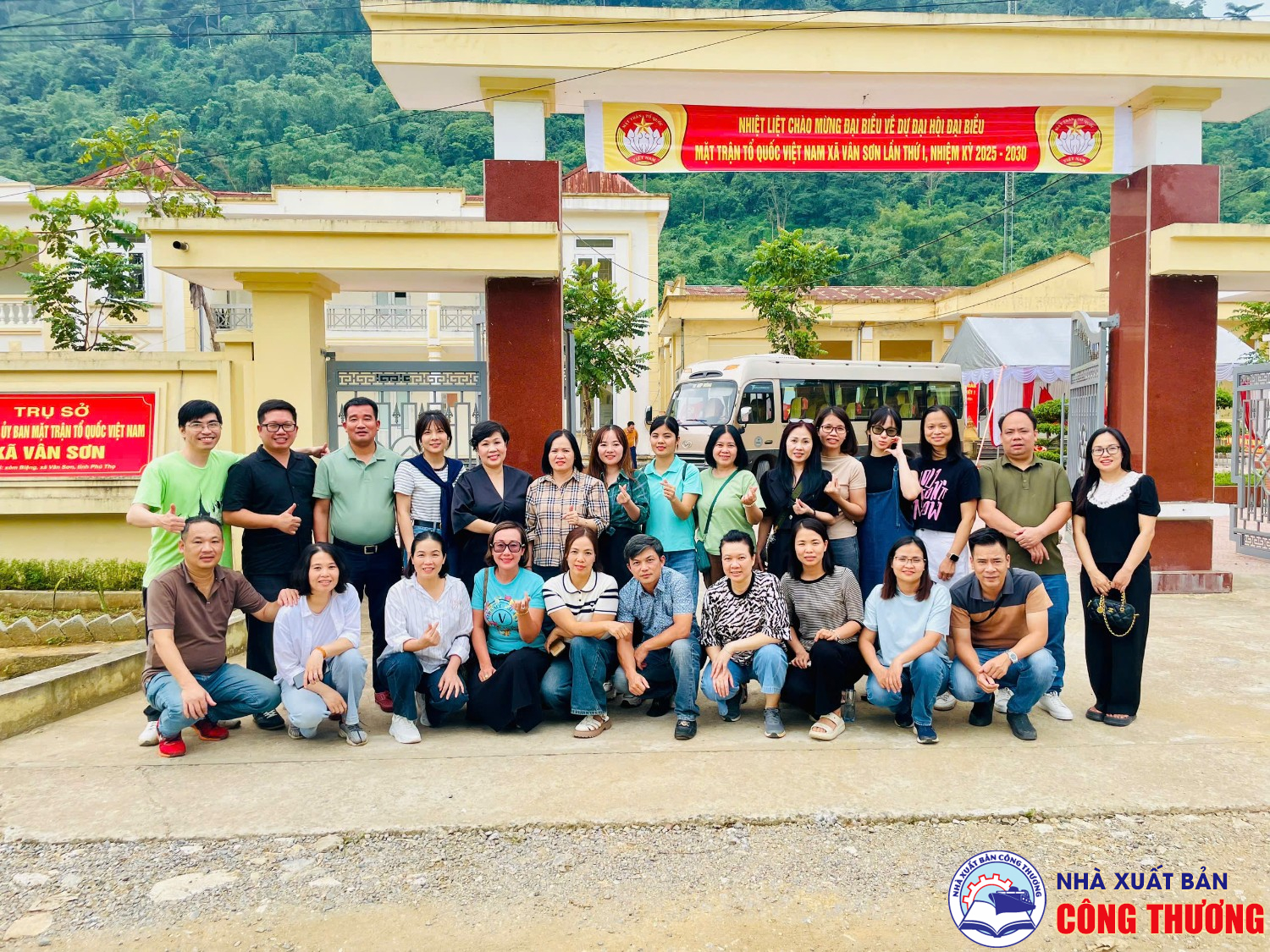 Nhà xuất bản Công thương tổ chức chương trình thiện nguyện tại Phú Thọ