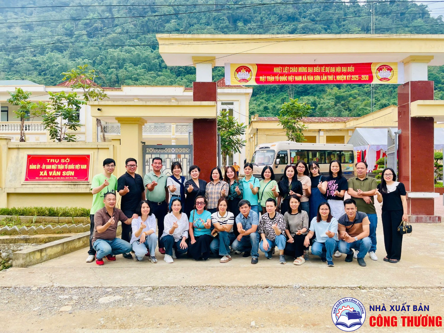 Nhà xuất bản Công thương tổ chức chương trình thiện nguyện tại Phú Thọ