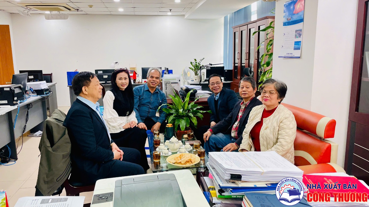 Nhà xuất bản Công Thương gặp mặt đầu Xuân 2026 Bính Ngọ