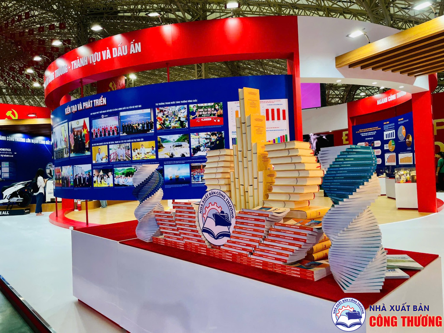 Nhà Xuất bản Công Thương tham gia Triển lãm "80 năm Hành trình Độc lập - Tự do - Hạnh phúc" tại Trung tâm Triển lãm Quốc gia, Đông Anh, Hà Nội