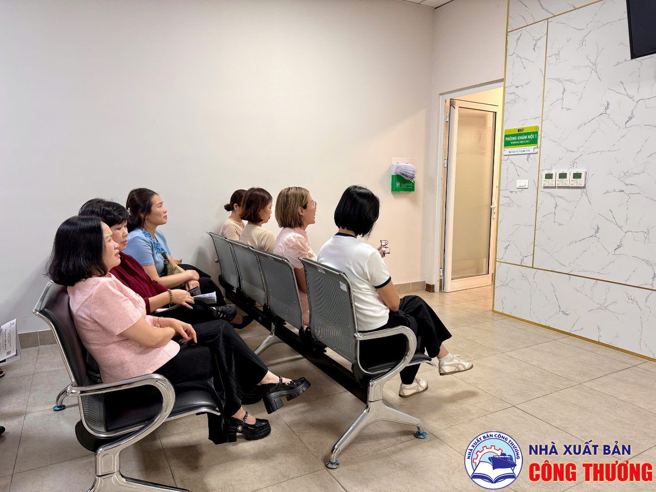 Công đoàn Nhà xuất bản Công Thương tổ chức khám sức khỏe cho toàn thể cán bộ, viên chức, người lao động (22-23/4/2026)