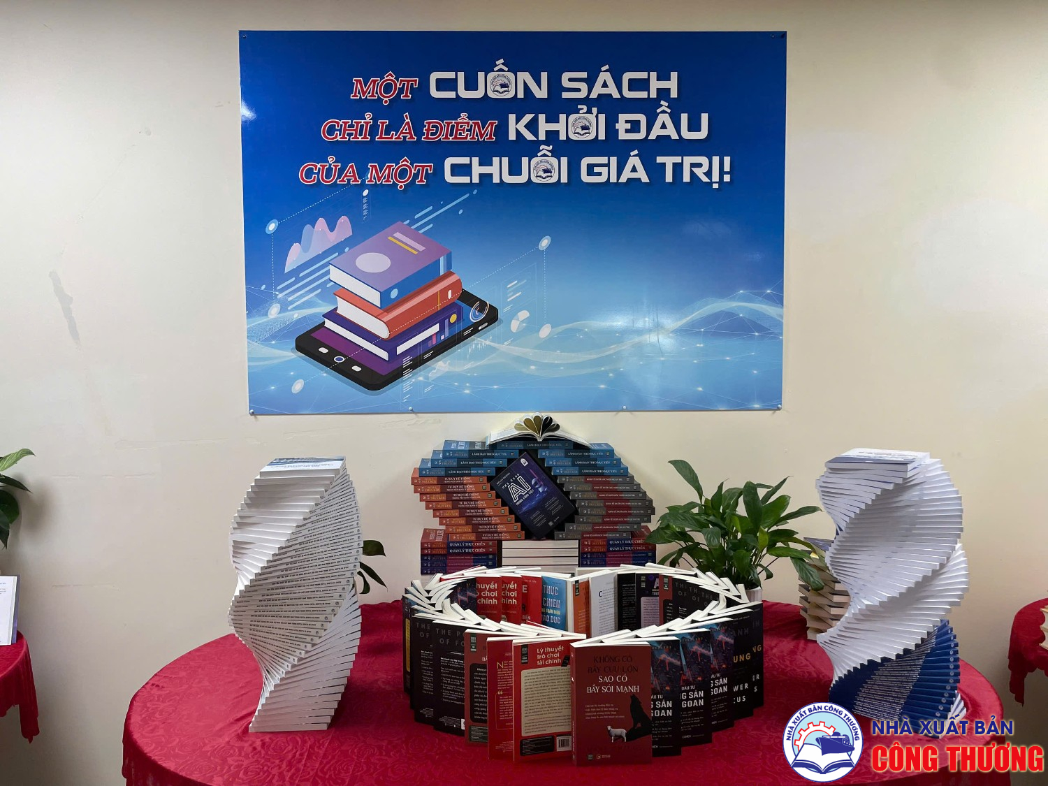 Hoạt động hưởng ứng ngày sách và văn hóa đọc lần thứ 5 - 21/4/2026 tại Nhà Xuất bản Công Thương