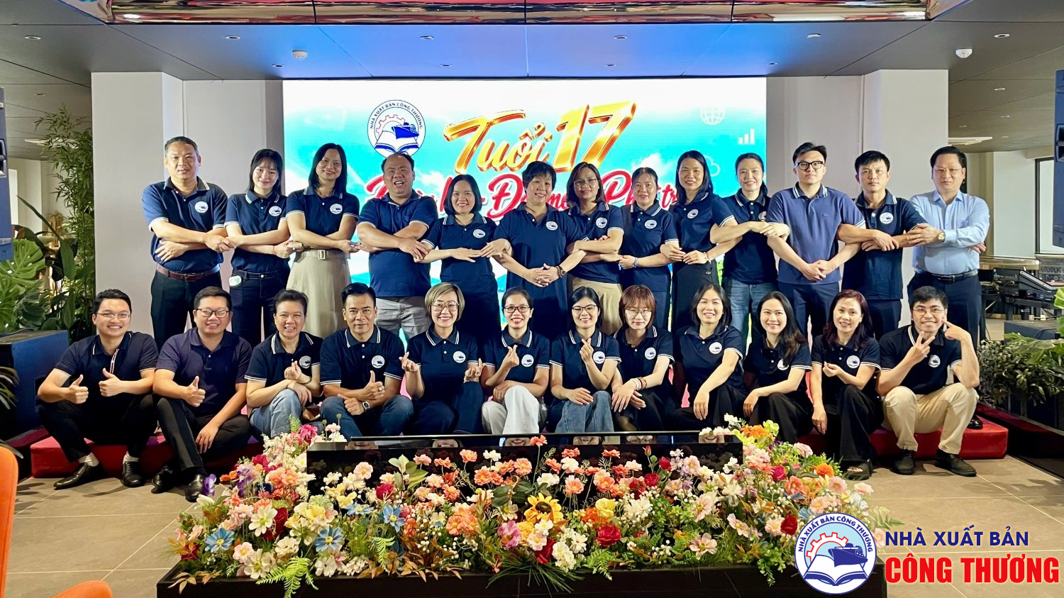 Kỷ niệm 17 năm thành lập NXB Công Thương và du lịch Vân Đồn - Quảng Ninh tháng 8 năm 2026