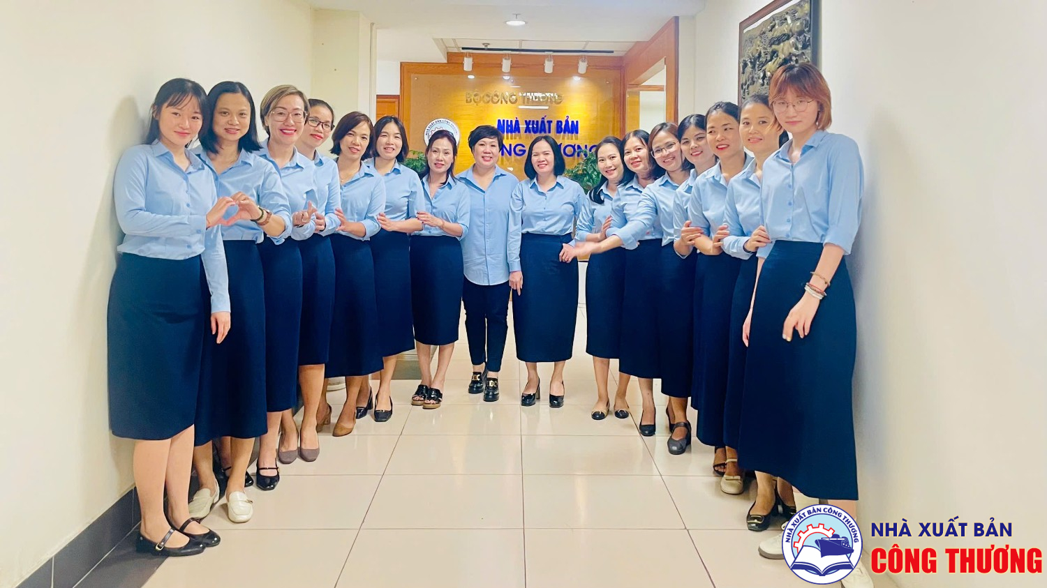 Kỷ niệm 17 năm thành lập NXB Công Thương và du lịch Vân Đồn - Quảng Ninh tháng 8 năm 2026