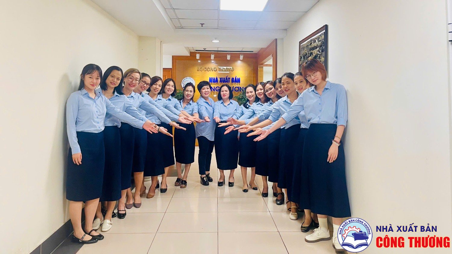 Kỷ niệm 17 năm thành lập NXB Công Thương và du lịch Vân Đồn - Quảng Ninh tháng 8 năm 2026