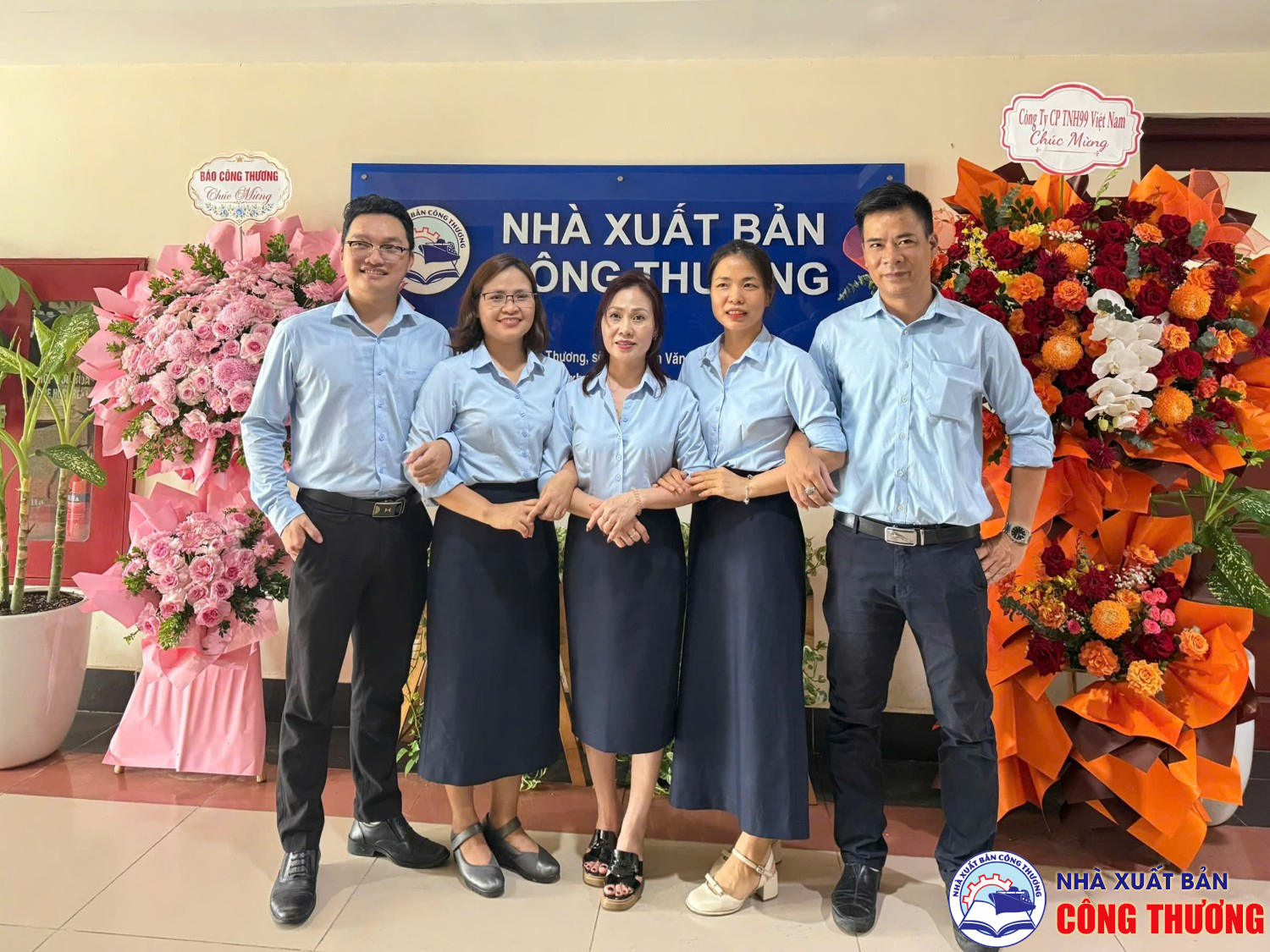 Kỷ niệm 17 năm thành lập NXB Công Thương và du lịch Vân Đồn - Quảng Ninh tháng 8 năm 2026